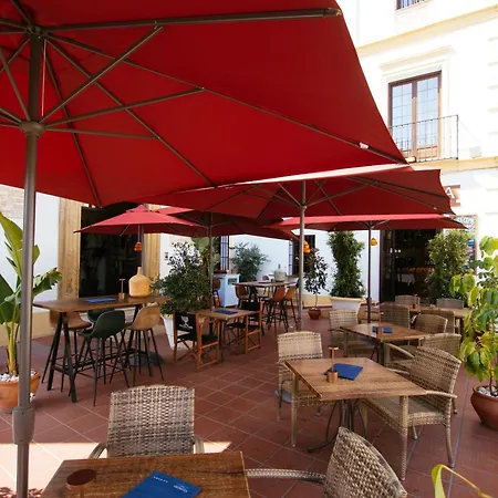 Palacio De Hemingway 4*