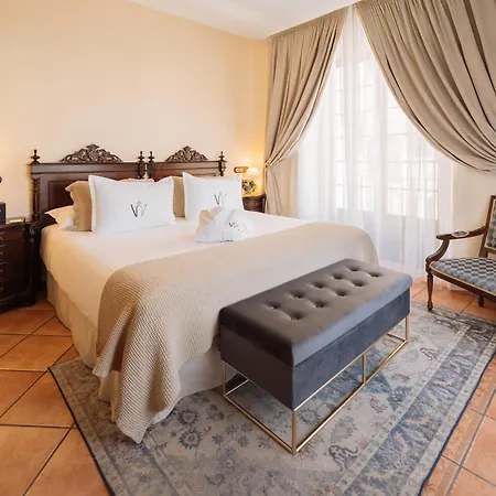 Palacio De Hemingway