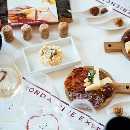 Palacio De Hemingway