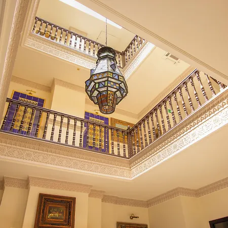 Palacio De Hemingway 4*