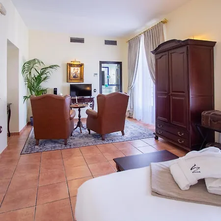 Palacio De Hemingway