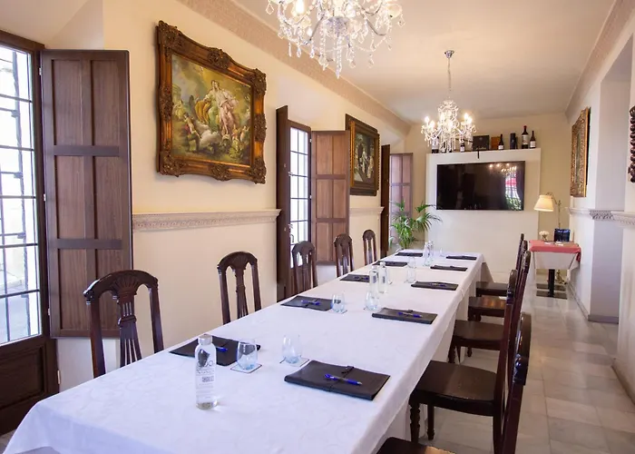 Palacio De Hemingway 4*