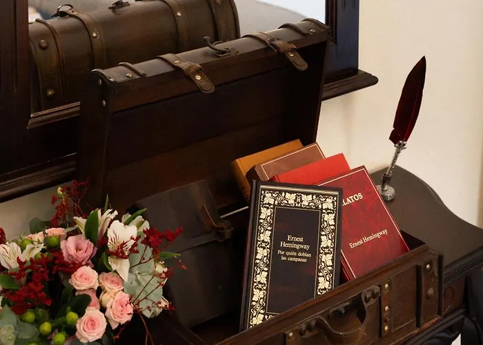 Palacio De Hemingway 4*